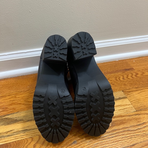 MIA black combat heel boots with laces - Picture 5 of 5